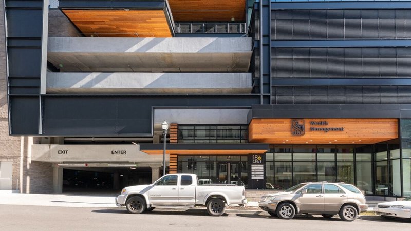 1-2 person office space Nashville &mdash; Street frontage at 18th & Chet