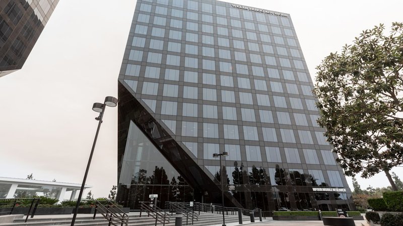 office space irvine - 19800 MacArthur Boulevard private office in Irvine
