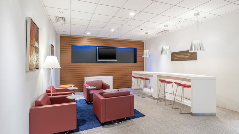 バーチャルオフィス 福岡 中洲 Regus アクア博多ビル