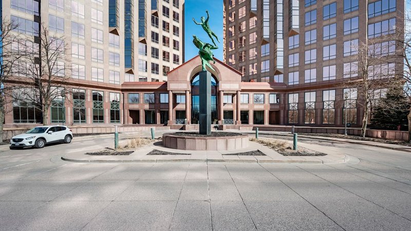 how much does a private office cost in minneapolis - Carlson Center in Minnetonka