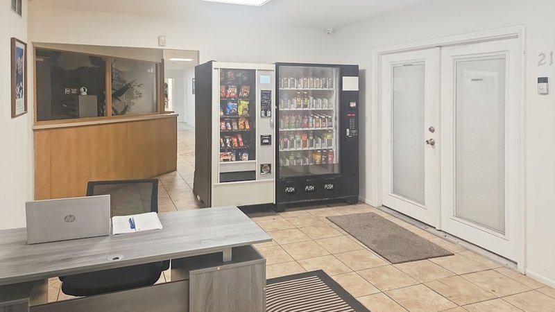 Cheap coworking space, 3838 Raymert Dr. in Las Vegas