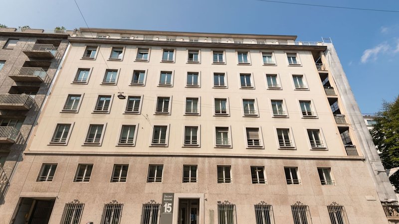 coworking milano centro, Via Uberto Visconti di Modrone 15 a San Babila e Corso Europa