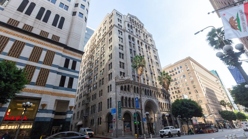 Commercial office at Fine Arts Building in Los Angeles