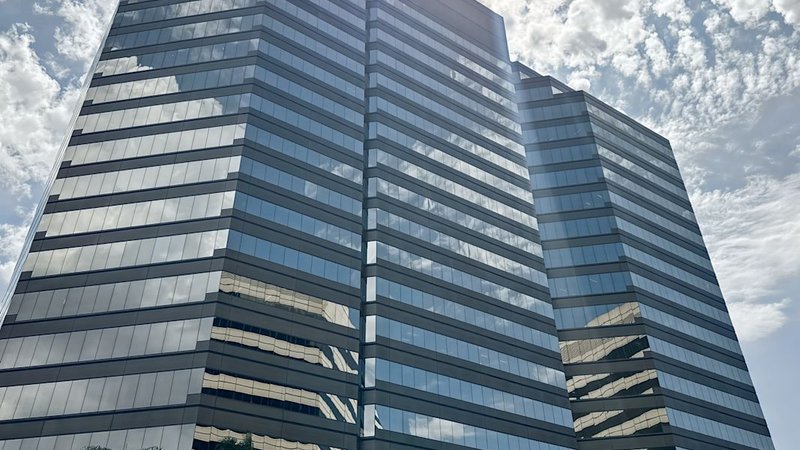 coworking space at 12100 Wilshire Boulevard in Los Angeles
