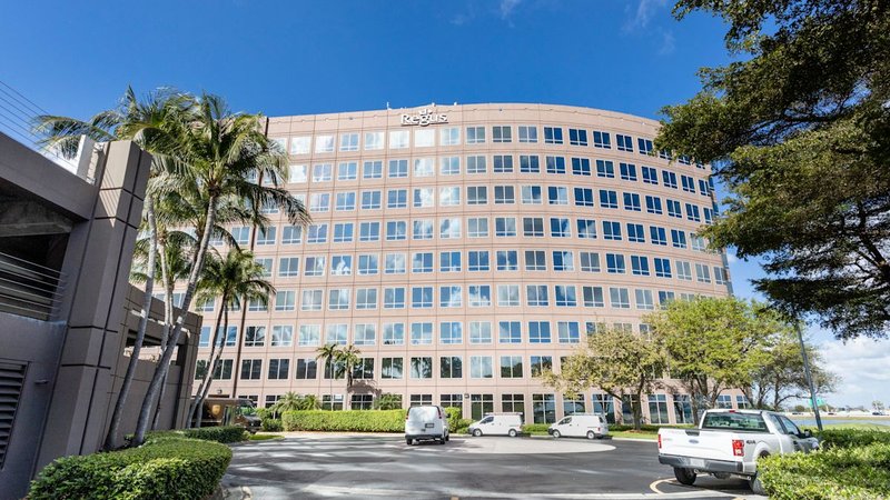 coworking space at 5201 Waterford District Drive in Miami