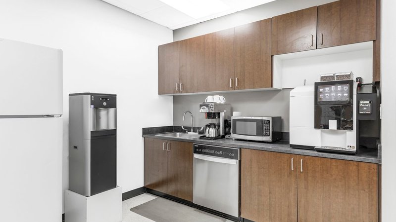 coworking space bellevue - Kirkland Corporate Center in Kirkland