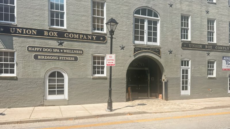 1820 Lancaster Street meeting room in Baltimore