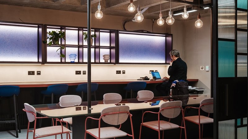 meeting room in Kensington by Huckletree