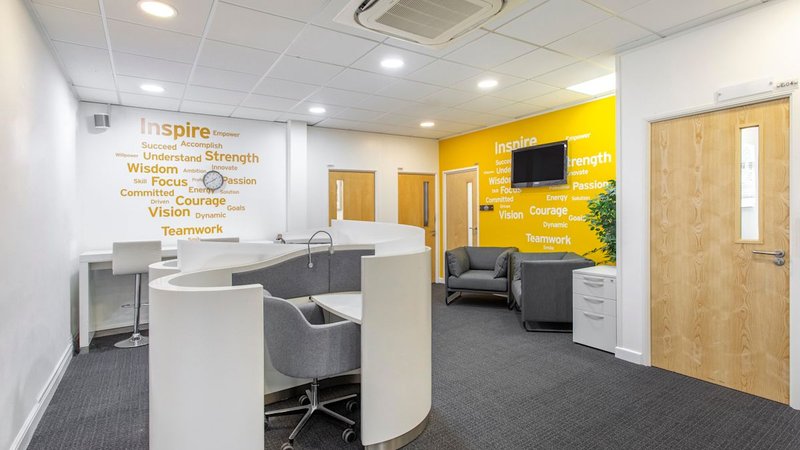 meeting room warrington - Regus boardroom interior