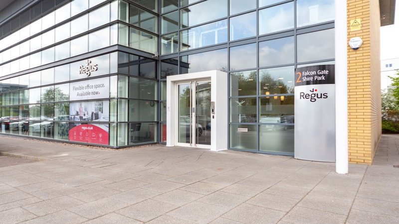 2 Falcon Gate meeting room, Welwyn Garden City