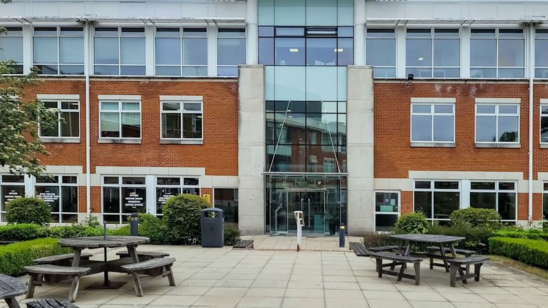 office space buckinghamshire - Chalfont Park House Gerrards Cross