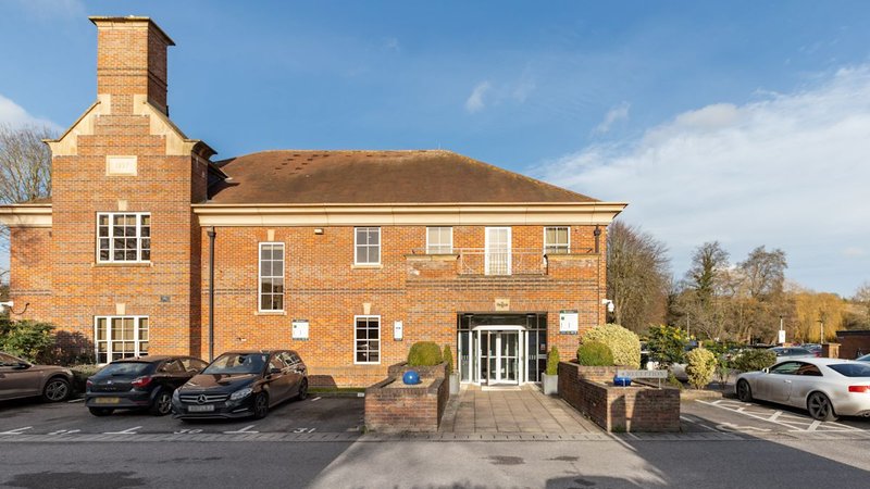 office space buckinghamshire - St Mary's Court Amersham
