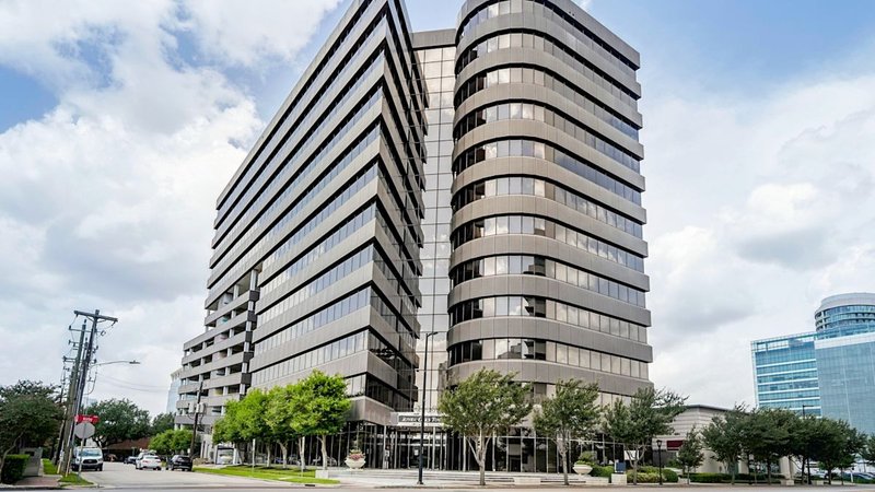office space greater uptown - River Oaks Tower in Houston