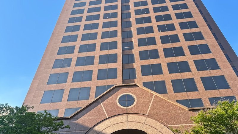 office space norfolk - Dominion Tower in Norfolk
