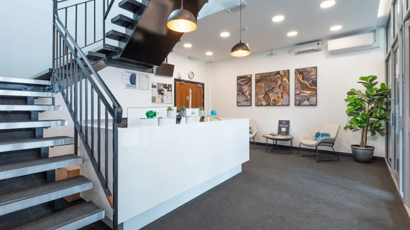 office space Walton-on-Thames, Image Court reception on Molesey Road