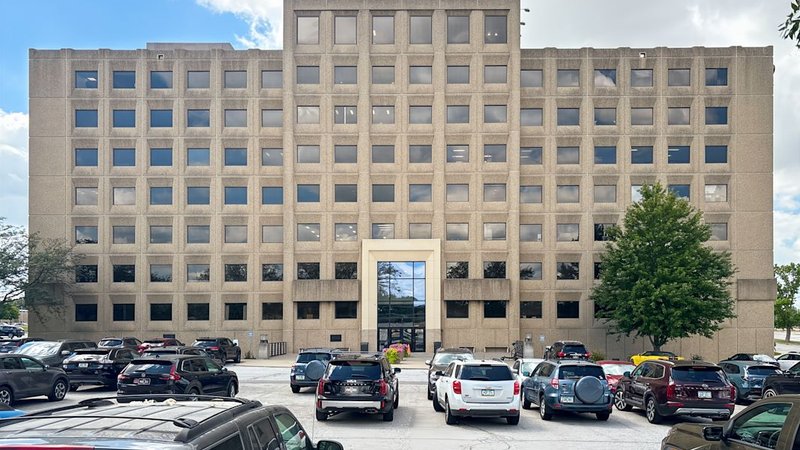 Office space West Des Moines: 1200 Valley West Drive, filed under Des Moines