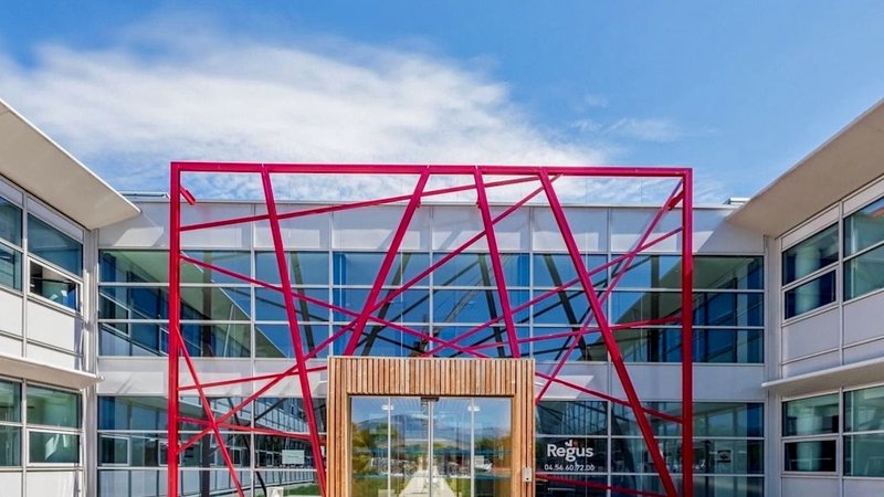 coworking grenoble - Regus Montbonnot Inovallée salle de réunion