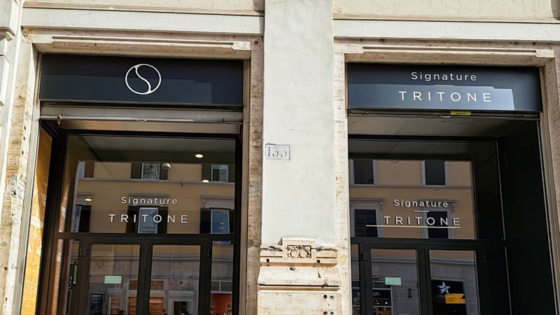 sala riunioni a Roma Signature Tritone, boardroom di rappresentanza