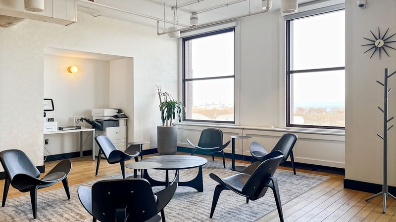 small meeting room - 332 S Michigan Avenue in Chicago