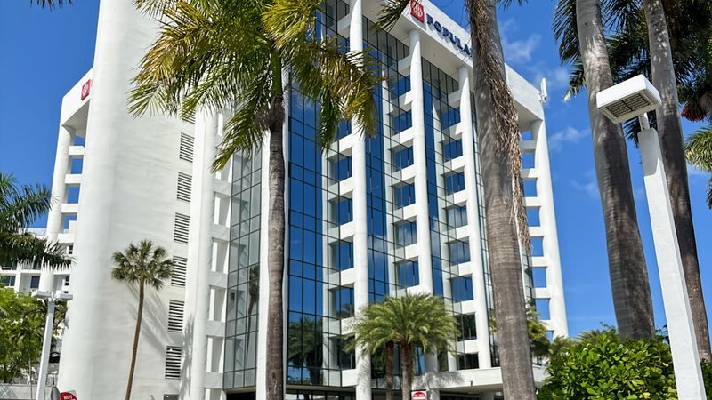 coworking space aventura - Turnberry Plaza in Aventura
