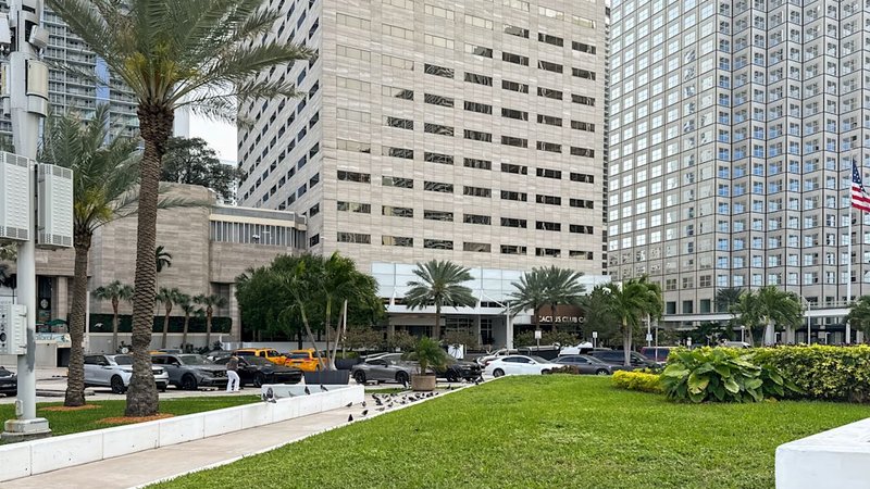 virtual office miami - 201 South Biscayne Boulevard in Miami