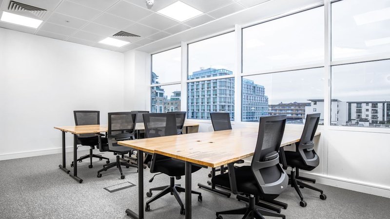 West Kensington private office, Avon House Avonmore Road, W14